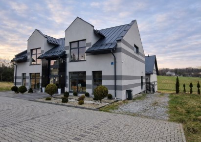 lokal na sprzedaż - Wielka Wieś, Biały Kościół